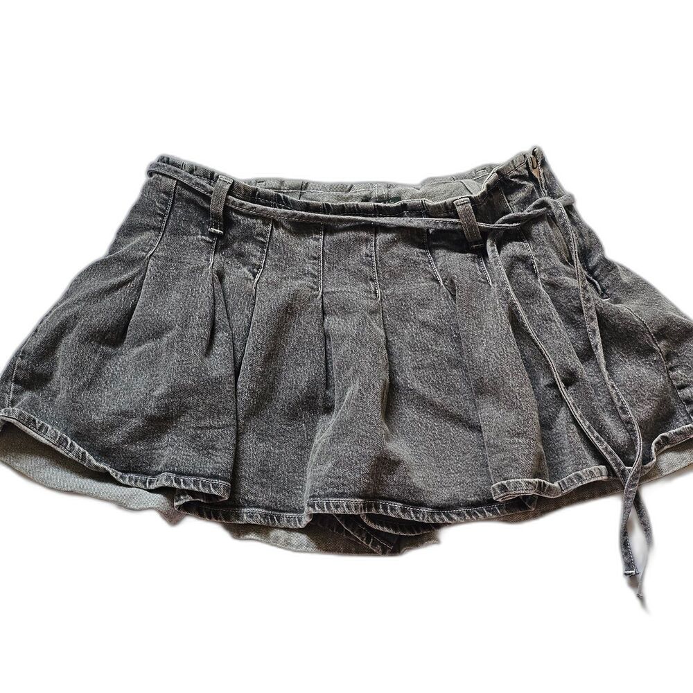 Wil Fable Womens Gray Denim Skort size 8